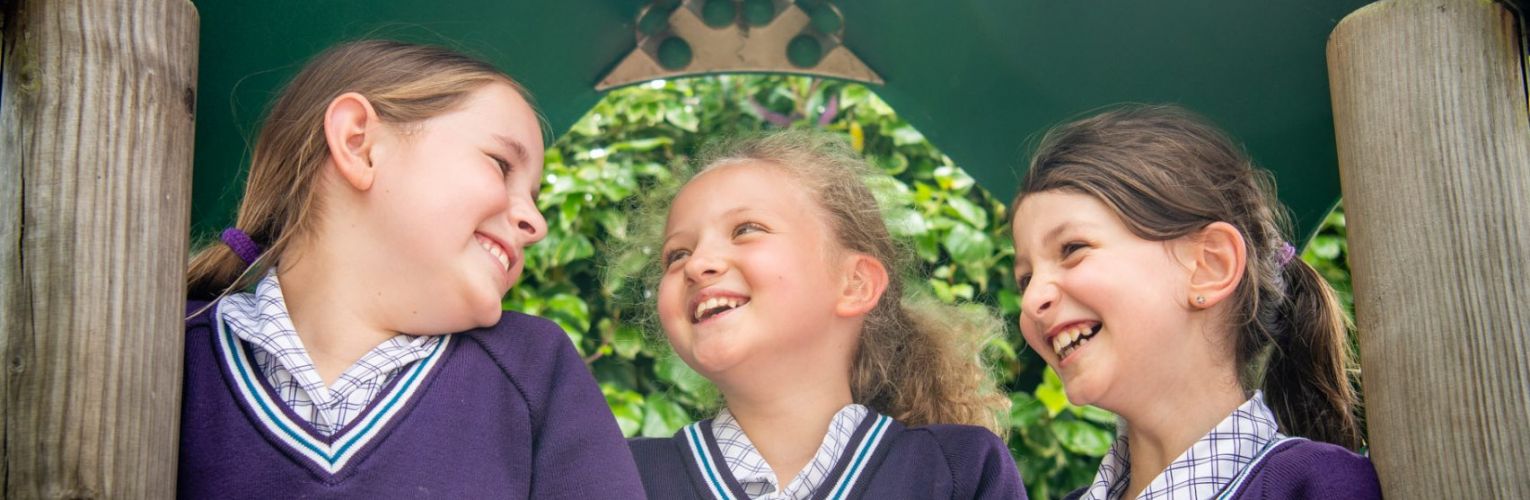 3 girls smiling